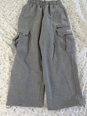 Men's Gray Cargo Sweat Joggers with Elastic Waist